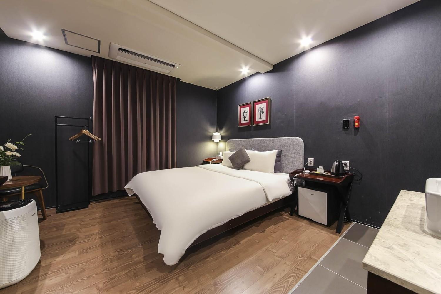 Brown Dot Yangjeong Hotel ปูซาน ภายนอก รูปภาพ