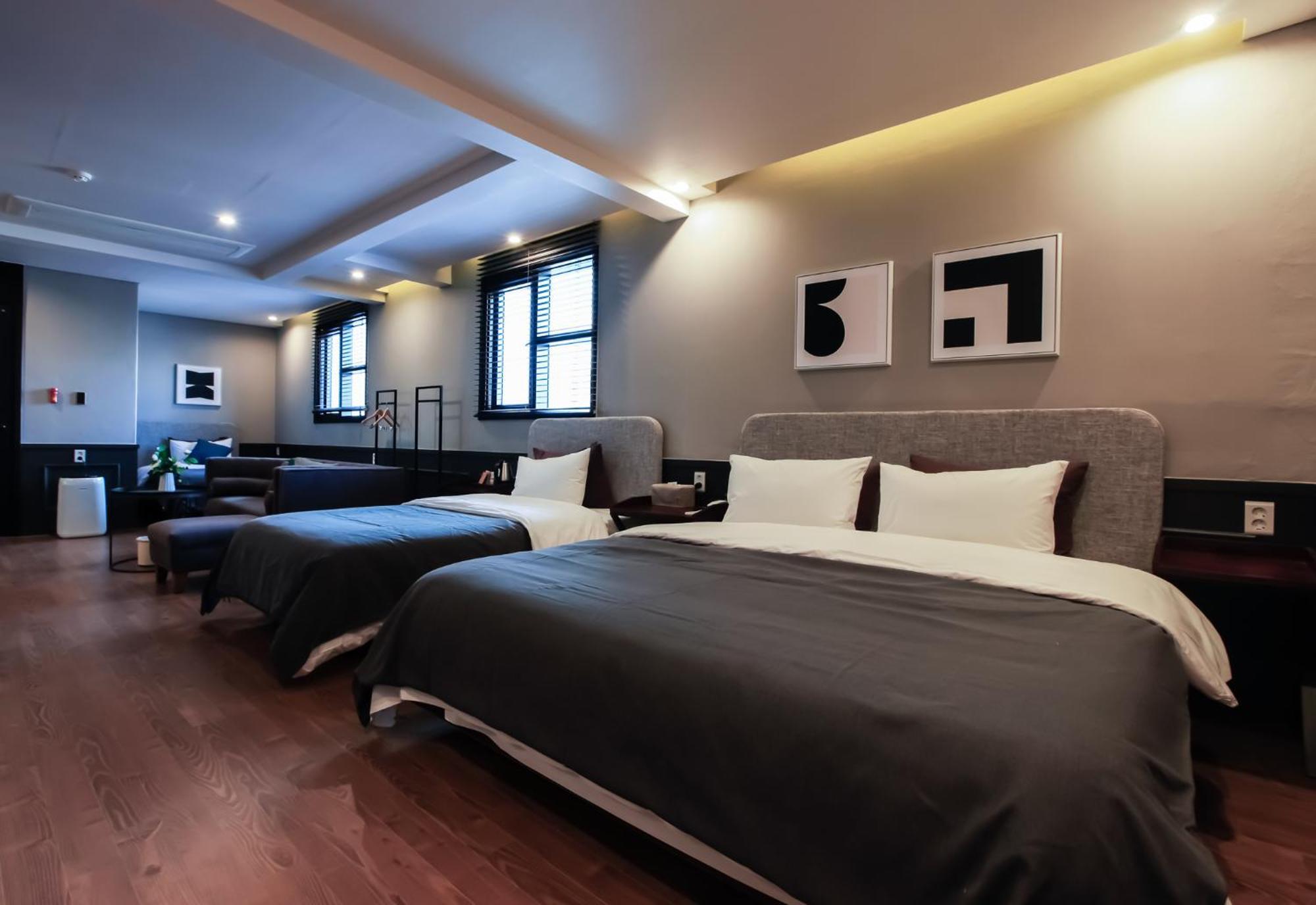 Brown Dot Yangjeong Hotel ปูซาน ภายนอก รูปภาพ