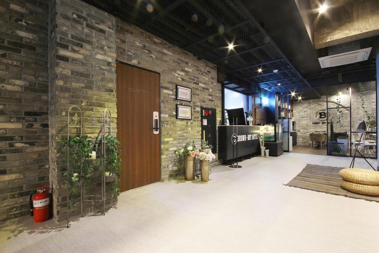 Brown Dot Yangjeong Hotel ปูซาน ภายนอก รูปภาพ
